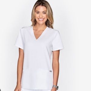 Rare!- White figs casma scrub top